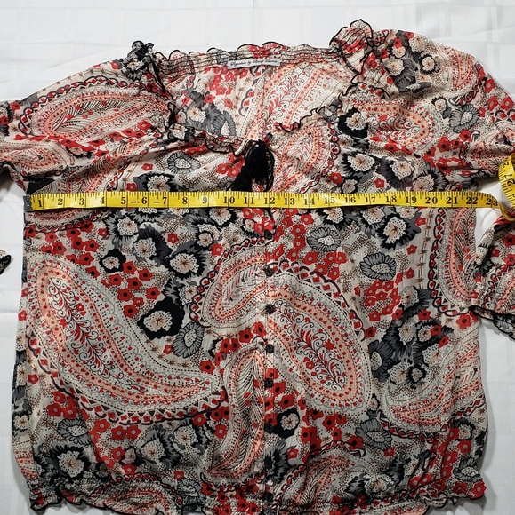 Signature by Larry Lavigne floral top with attached tank in large - Picture 8 of 11